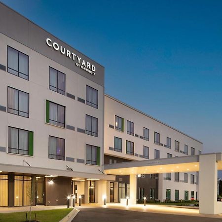 Courtyard By Marriott Memphis East Galleria Hotel Exterior photo