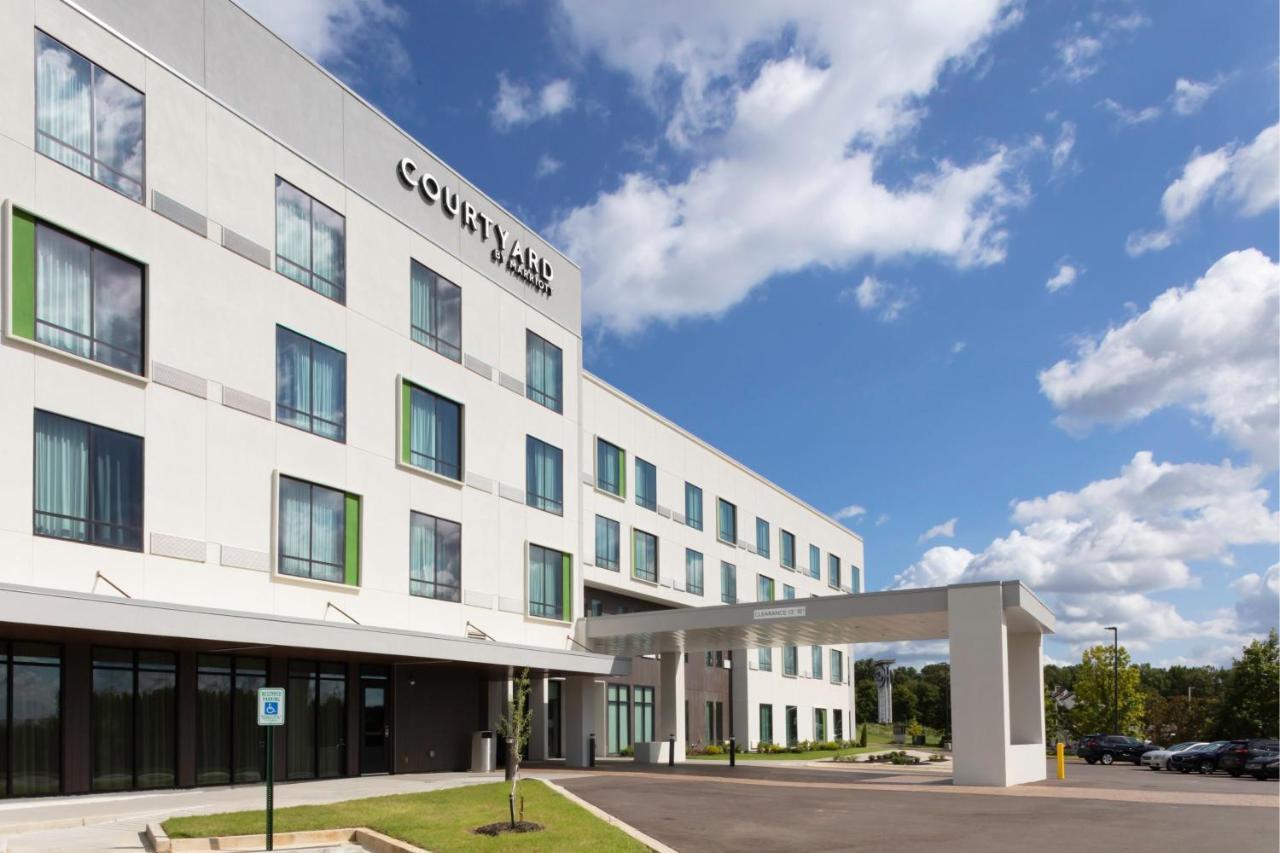 Courtyard By Marriott Memphis East Galleria Hotel Exterior photo